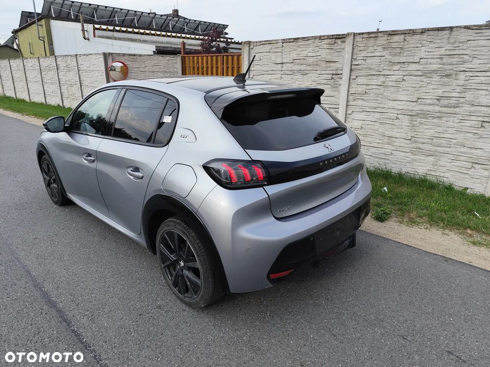 Peugeot 208 PureTech 130 EAT8 GT - 3