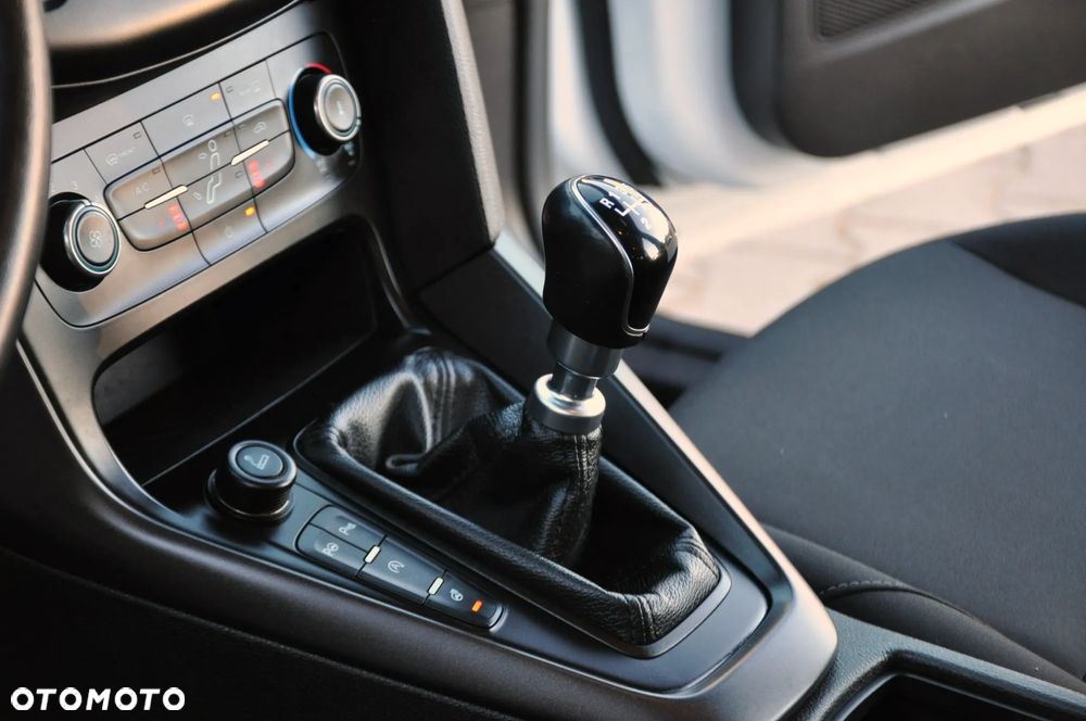 Ford Focus 1.5 TDCi Titanium - 34