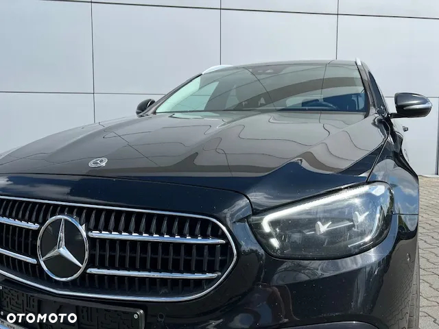 Mercedes-Benz Klasa E 300 de Avantgarde - 4