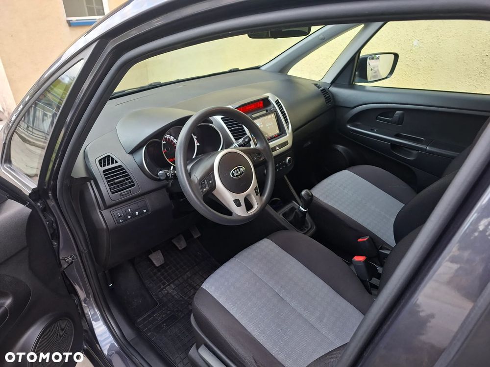 Kia Venga 1.4 CVVT Business Line - 16