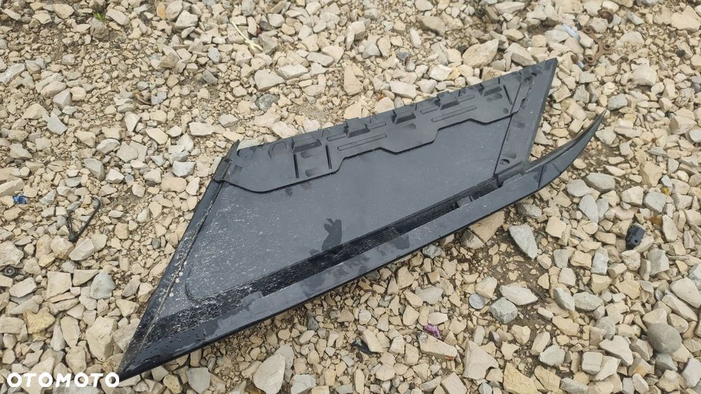 EU LISTWA SŁUPKA PRAWY TYŁ RANGE ROVER SPORT L494 - 2