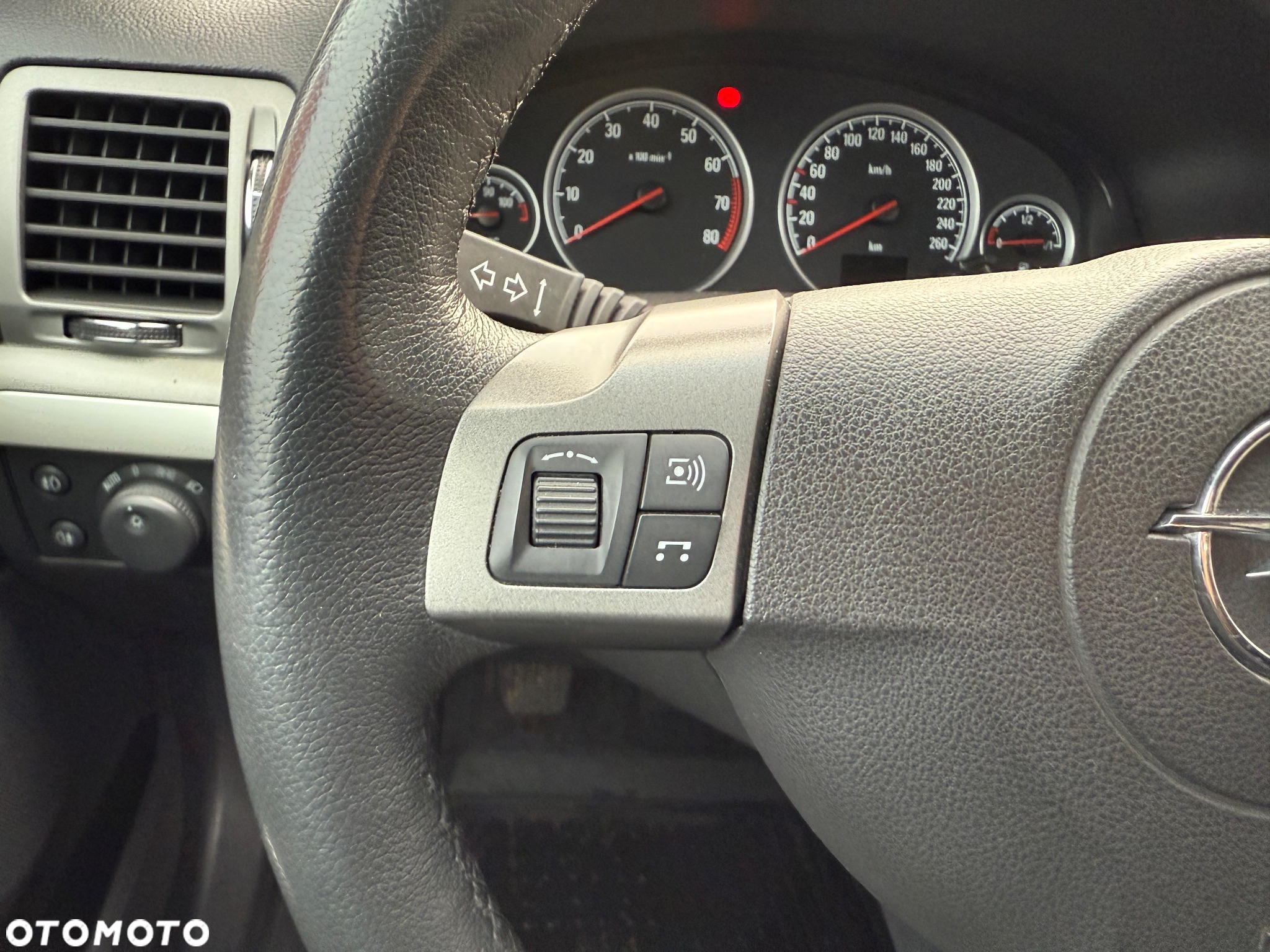 Opel Vectra 1.8 Caravan - 18