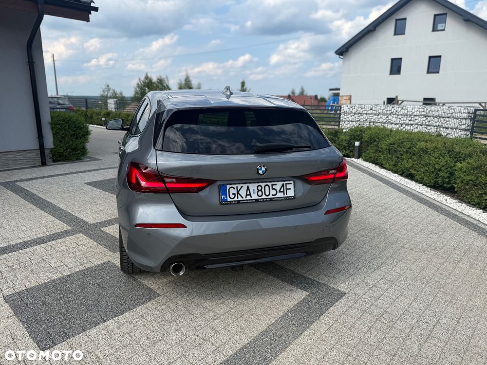 BMW Seria 1 116d Sport Line - 7