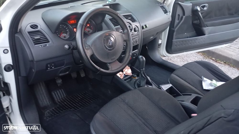 Renault Mégane - 5