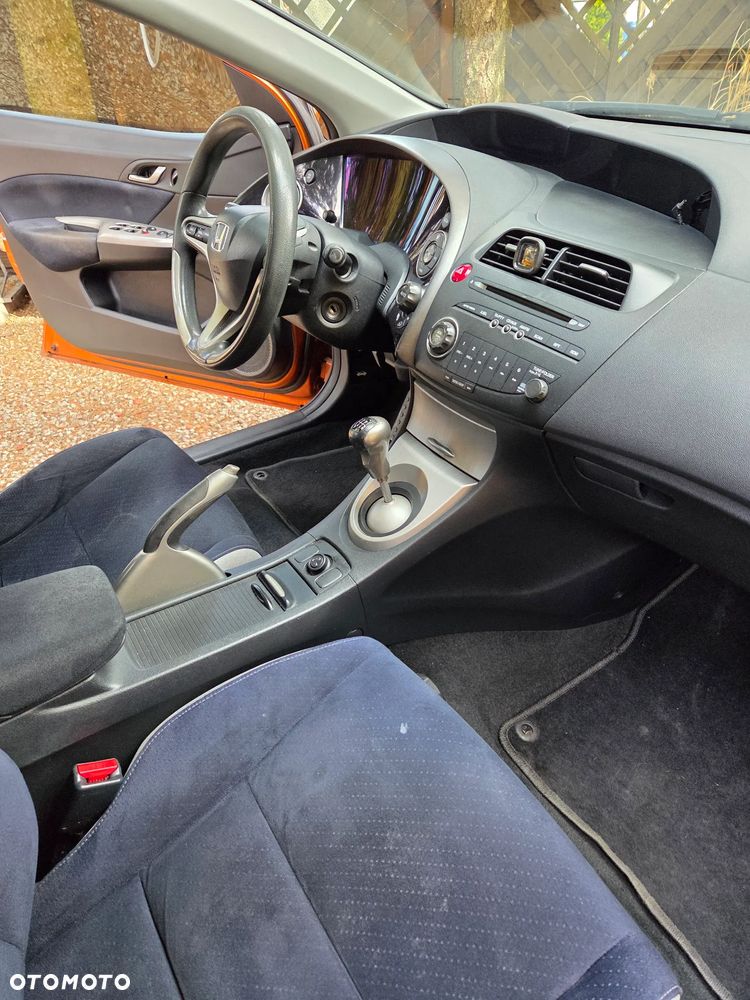 Honda Civic 1.8i-VTEC 50 Jahre Edition - 29