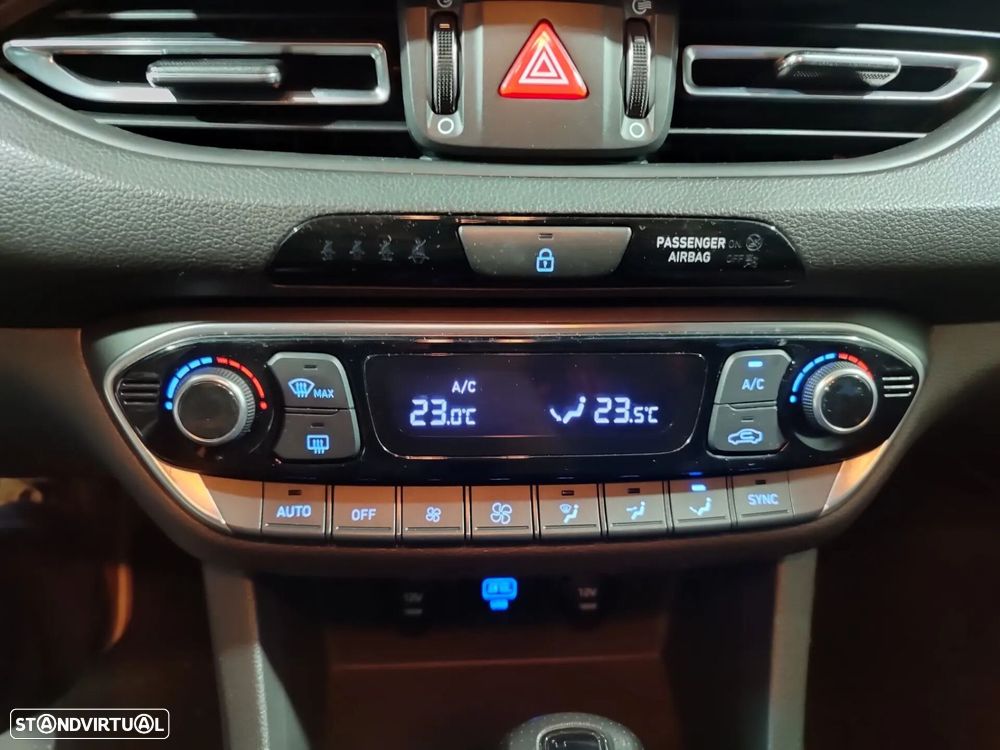 Hyundai i30 N 2.0 T-GDi Pack Performance 8DCT - 29