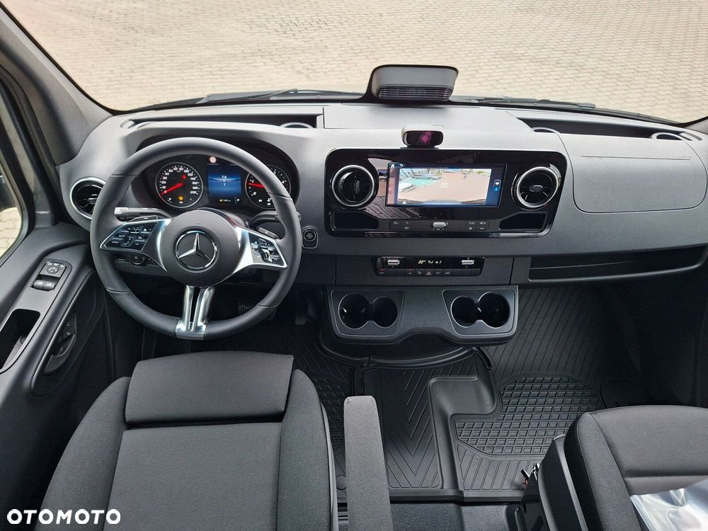 Mercedes-Benz Sprinter Sprinter - 12