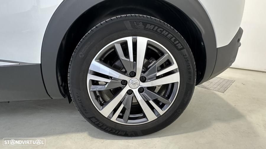 Peugeot 3008 1.6 Hybrid Allure e-EAT8 - 8