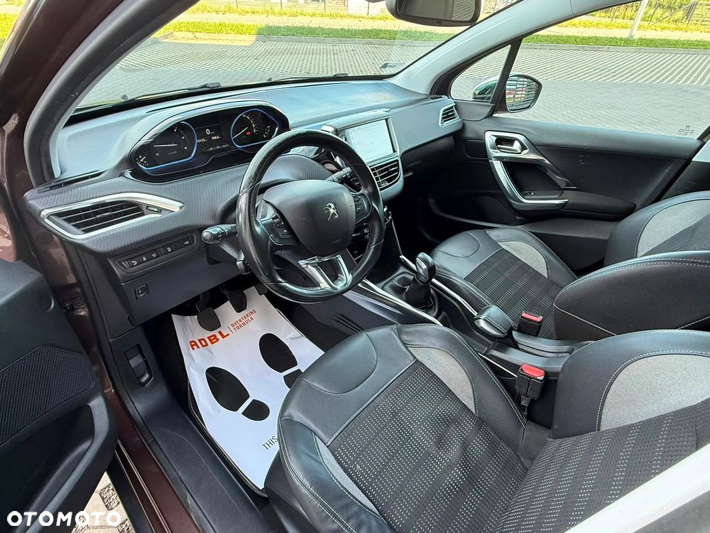 Peugeot 2008 1.6 e-HDi Allure S&S - 7