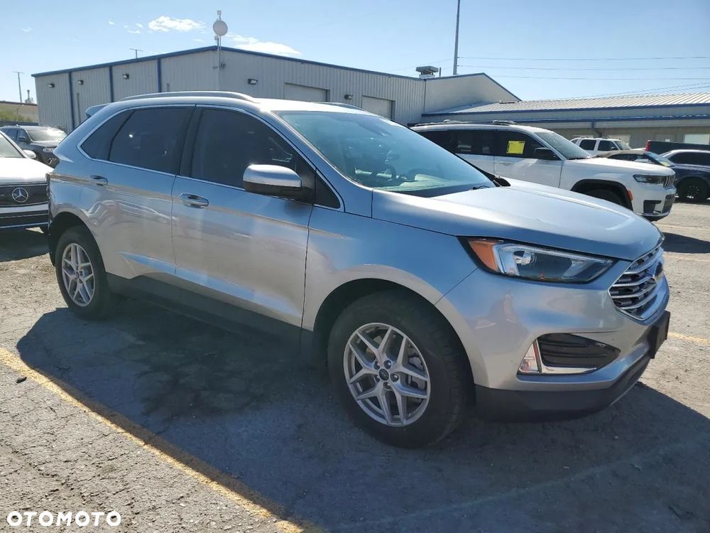 Ford Edge - 5