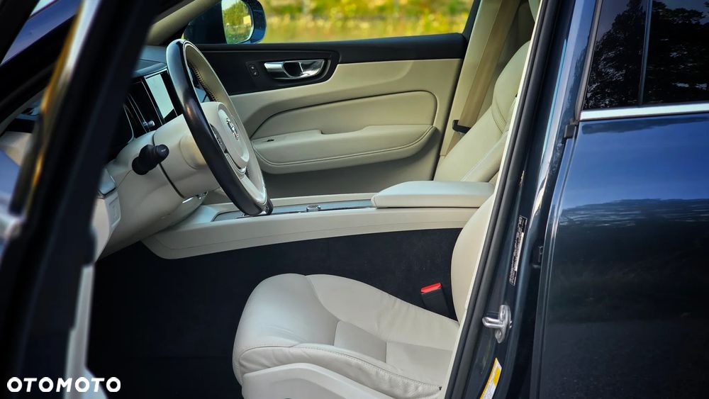 Volvo XC 60 B5 B Geartronic Momentum Pro - 16