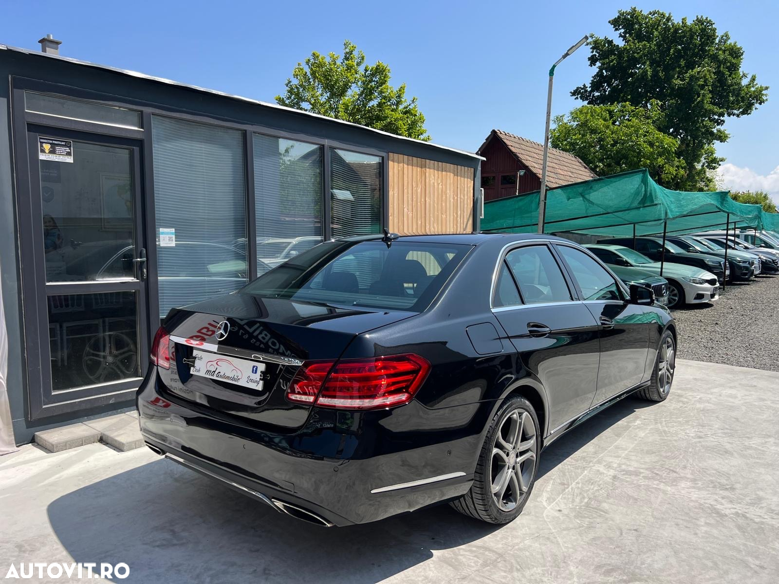 Mercedes-Benz E - 18