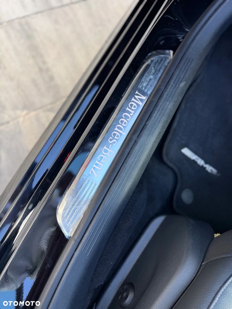 Mercedes-Benz Klasa E 300 AMG - 13