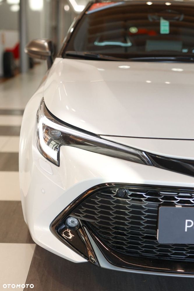 Toyota Corolla 2.0 Hybrid GR Sport Dynamic - 8