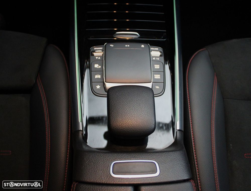 Mercedes-Benz GLA 250 e 8G-DCT AMG Line - 38