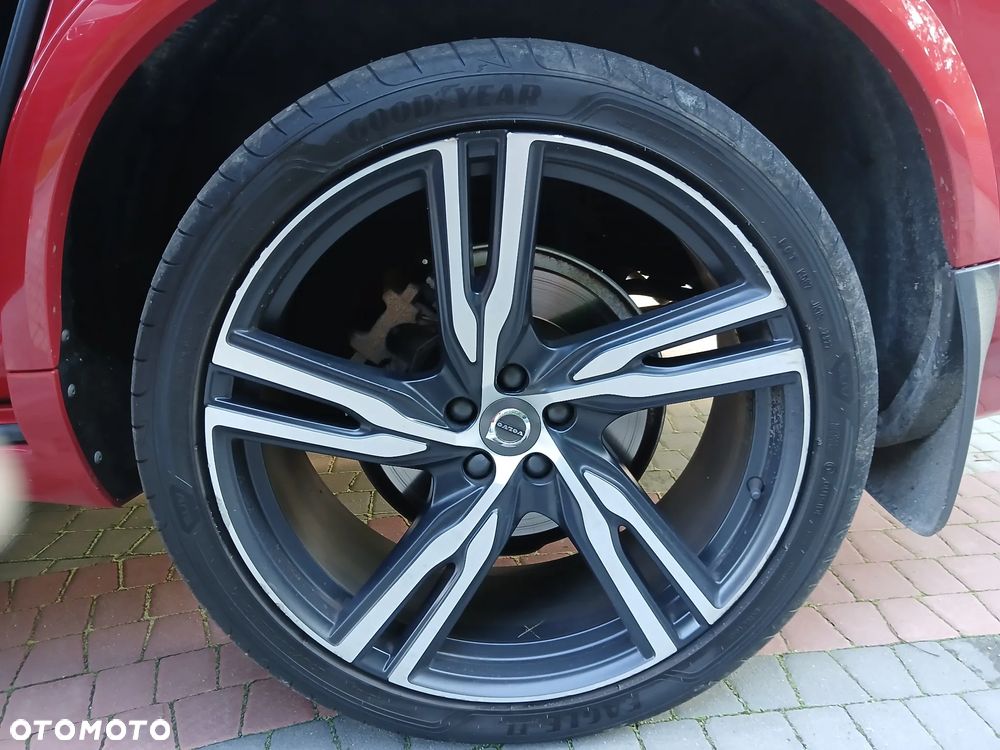 Volvo XC 90 B5 D AWD Geartronic RDesign - 22