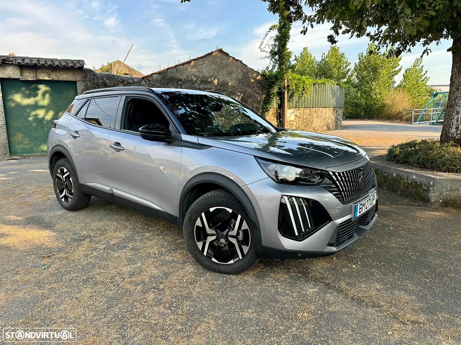 Peugeot 2008 PureTech 130 EAT8 GT - 1