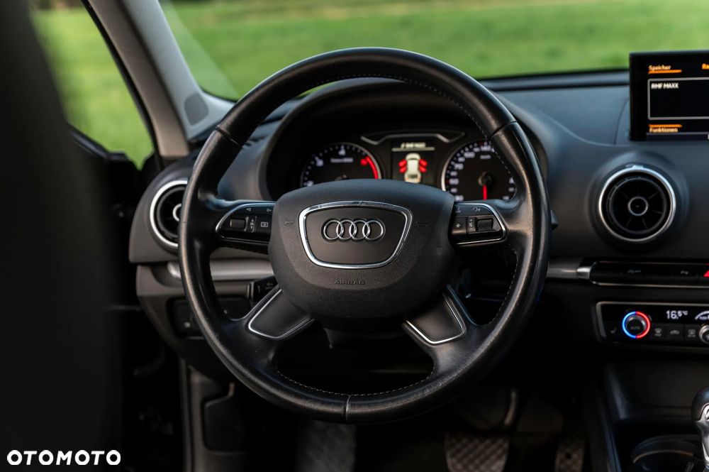 Audi A3 Sportback 2.0 TDI quattro S tronic design - 22