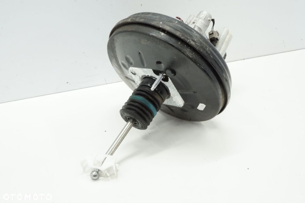 VW GOLF VII LIFT 17R SERWO POMPA HAMULCOWA 5Q1614105CM EUROPA - 1