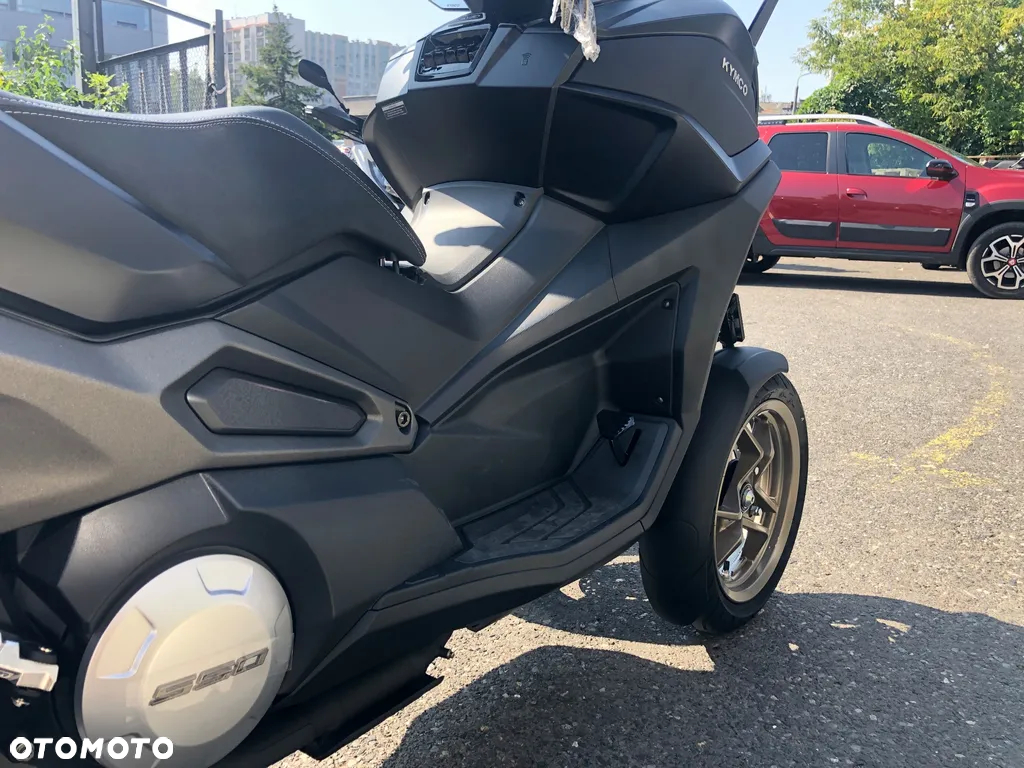 Kymco CV3 - 5