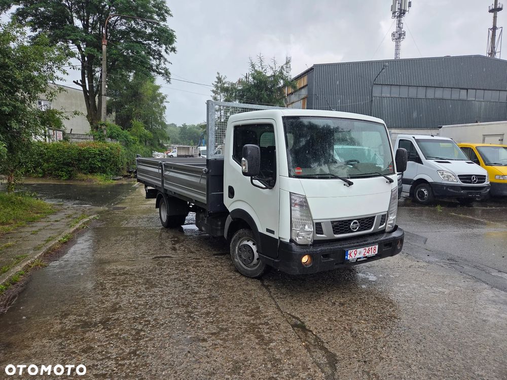 Nissan Cabstar - 4