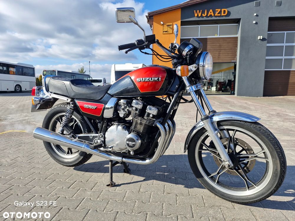 Suzuki GS - 1