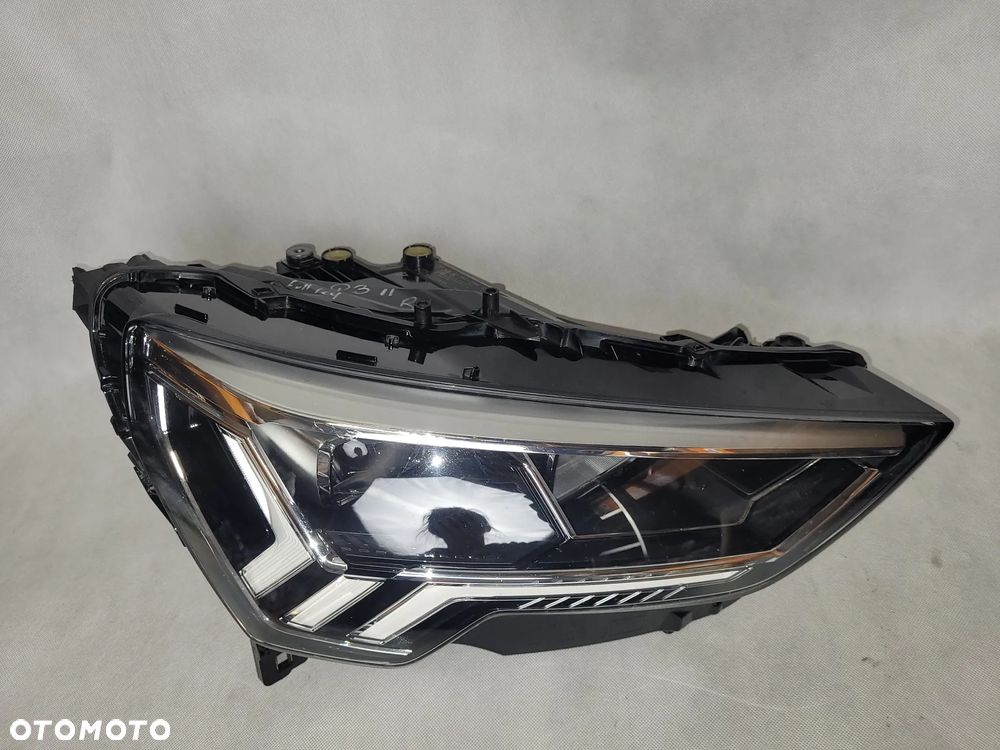 AUDI Q3 II 83A- LAMPA LAMPY PRZEDNIE PRZÓD FULL LED - 14