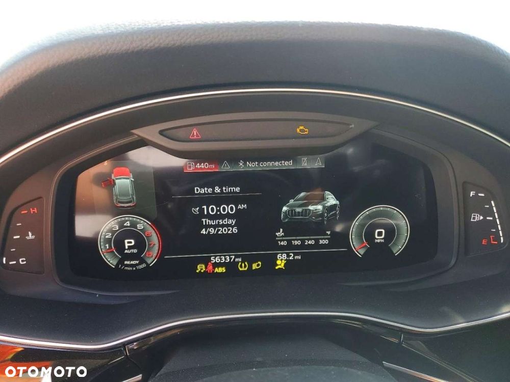 Audi Q8 - 10