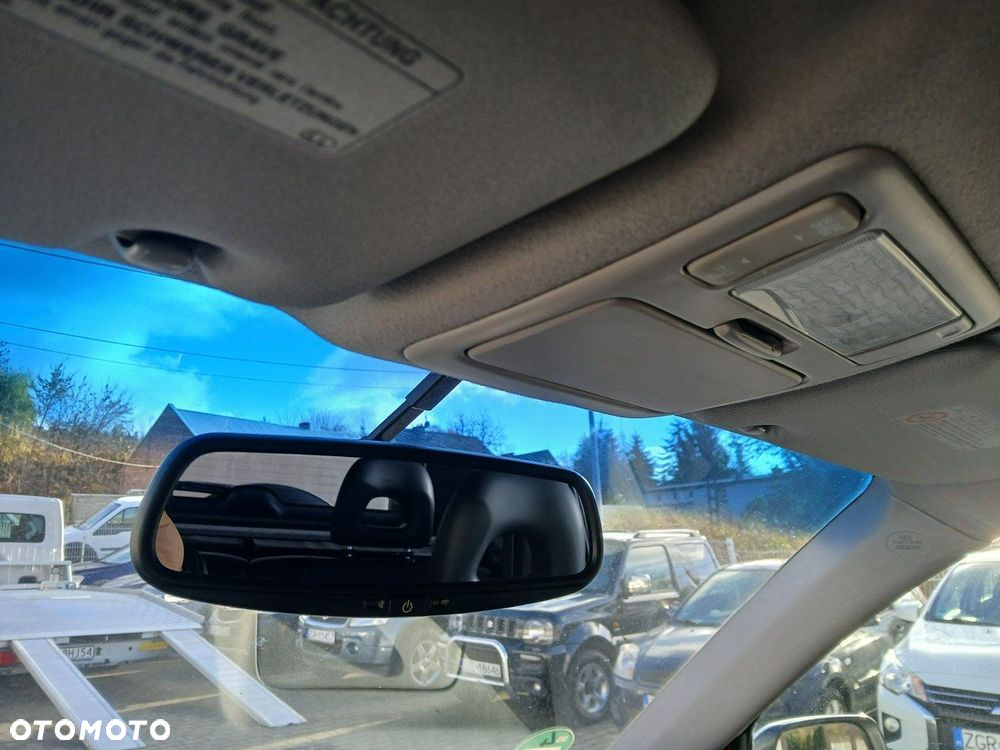 Toyota RAV4 D-4D 4x4 - 24