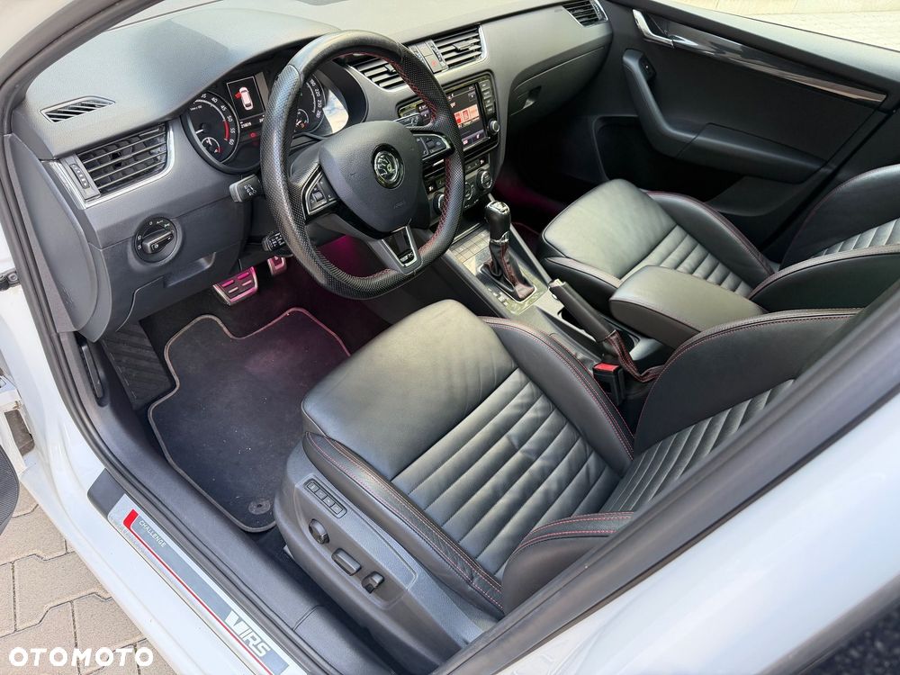 Skoda Octavia 2.0 TDI DSG RS - 21