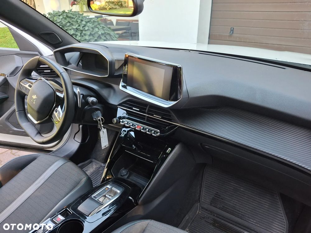 Peugeot 2008 PureTech 100 Stop&Start Allure - 24