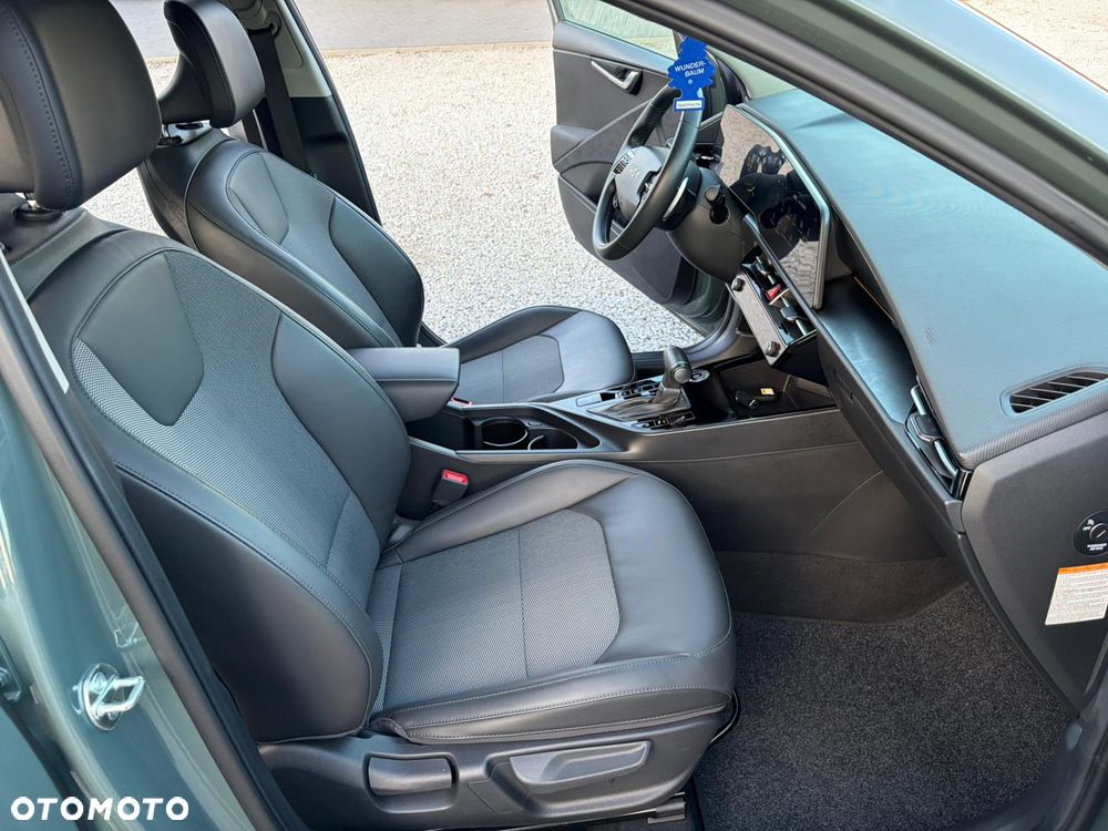 Kia Niro 1.6 GDI PHEV 2WD OPF Vision - 36