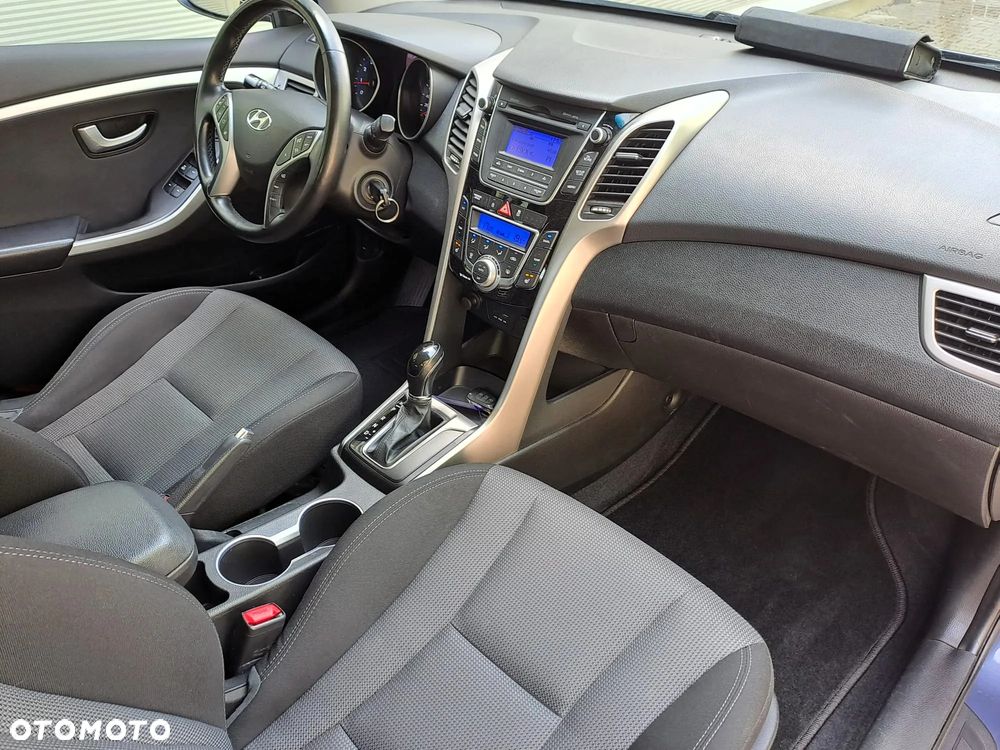 Hyundai i30 1.6 Premium - 14