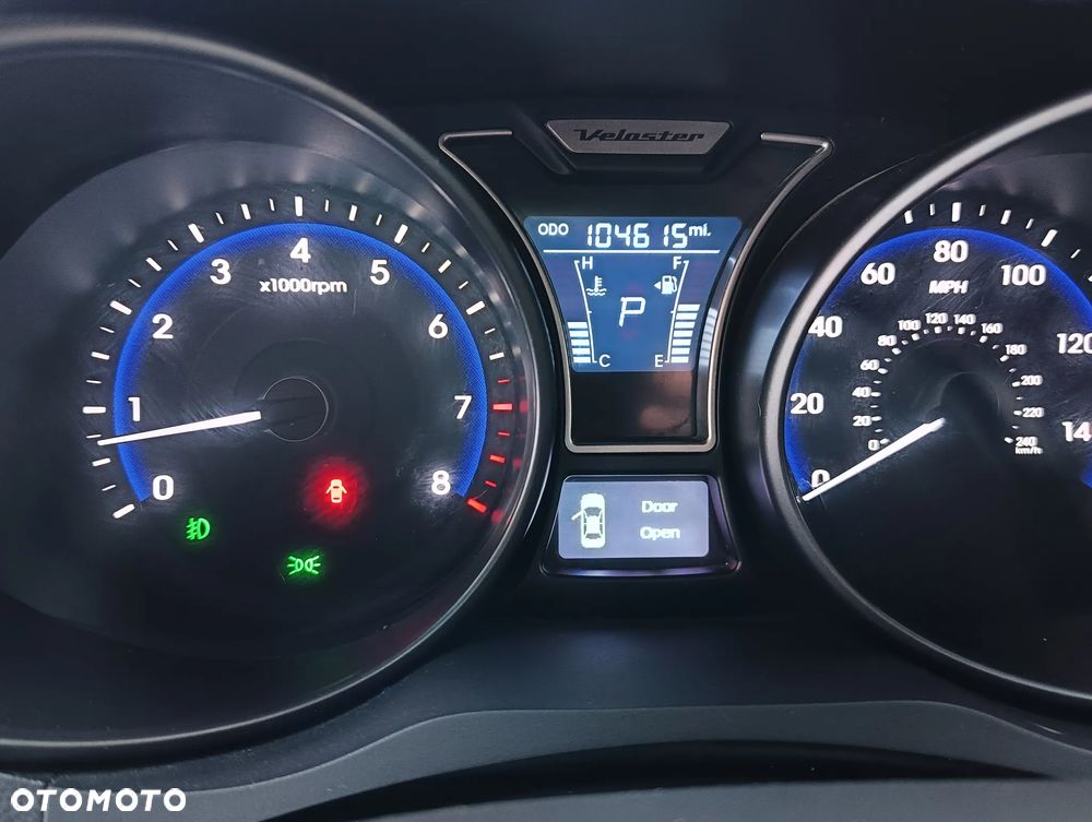 Hyundai Veloster 1.6 Turbo Automatik Style - 32