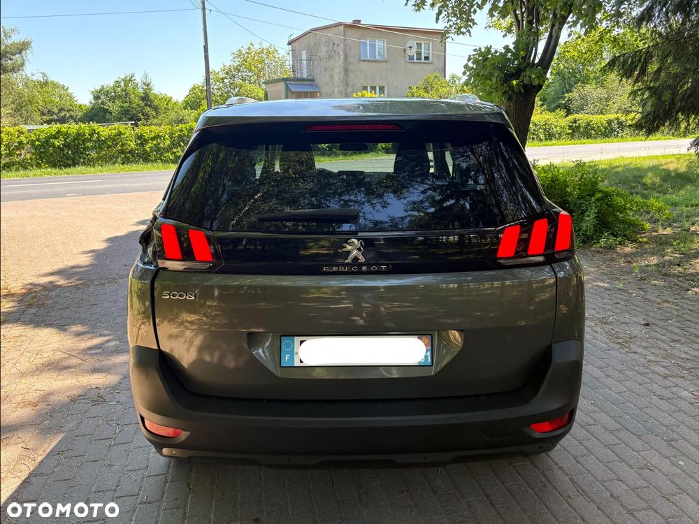Peugeot 5008 - 6