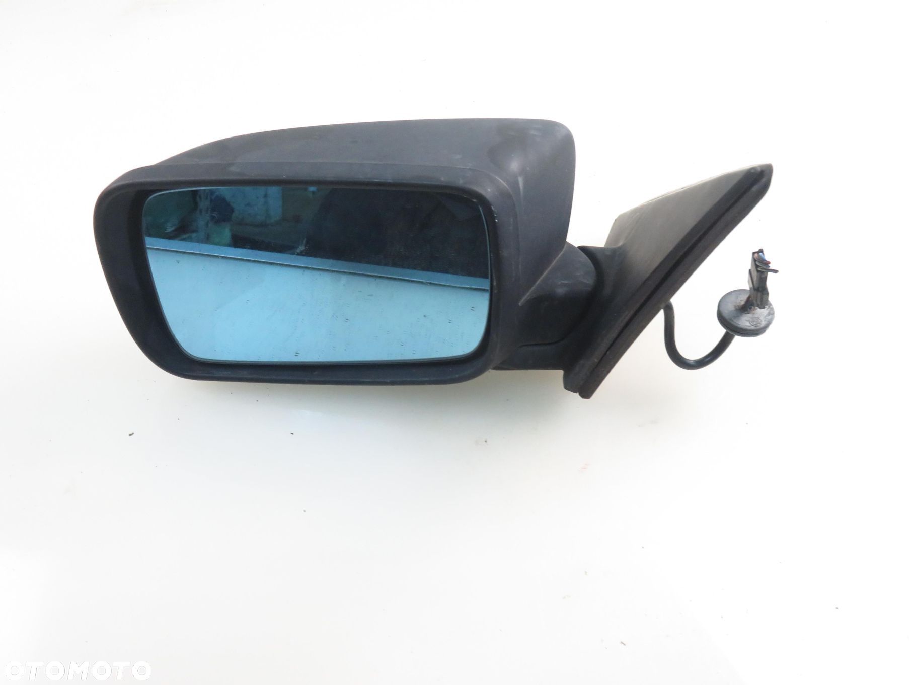 LUSTERKO LEWE BMW 3 E36 303/9 - 1