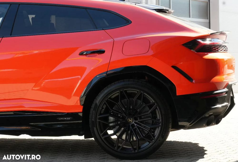 Lamborghini URUS - 11