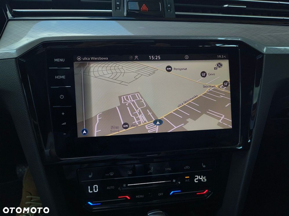 Volkswagen Passat - 27