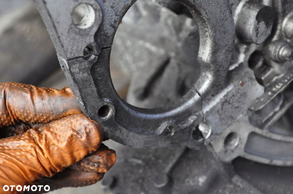 BMW 7 F01 F02 F10 F11 F12 4.4 V8 SILNIK N63B44A - 10