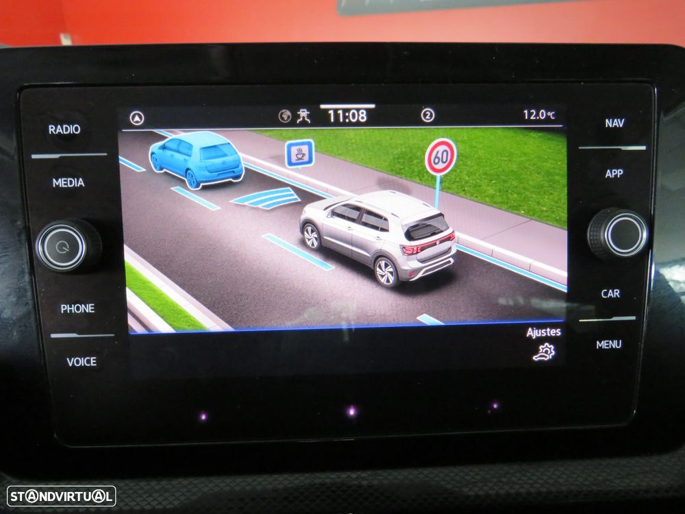 VW T-Cross 1.0 TSI Urban DSG - 39