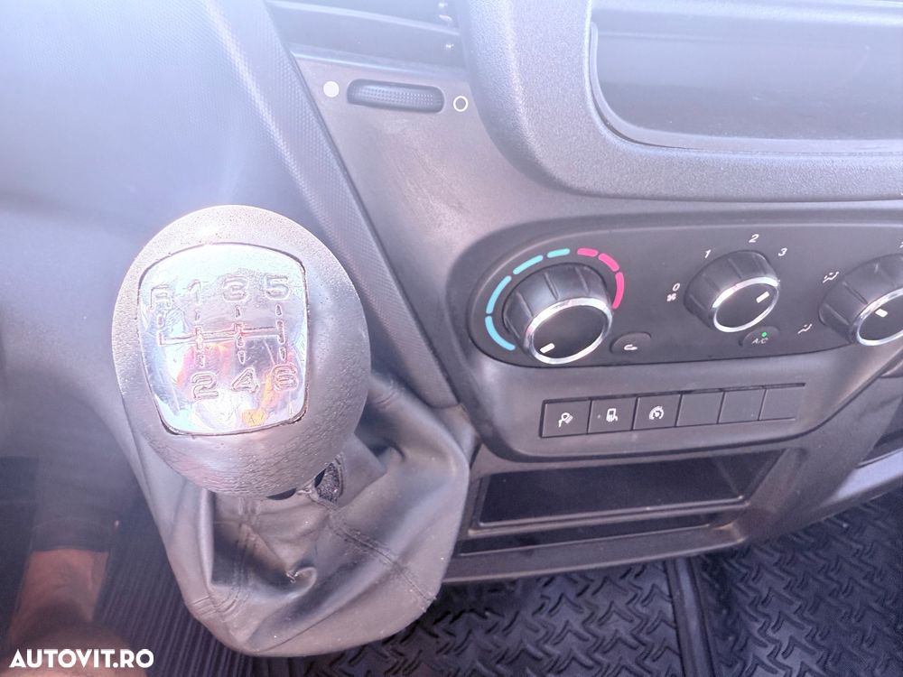 Iveco Massif - 32