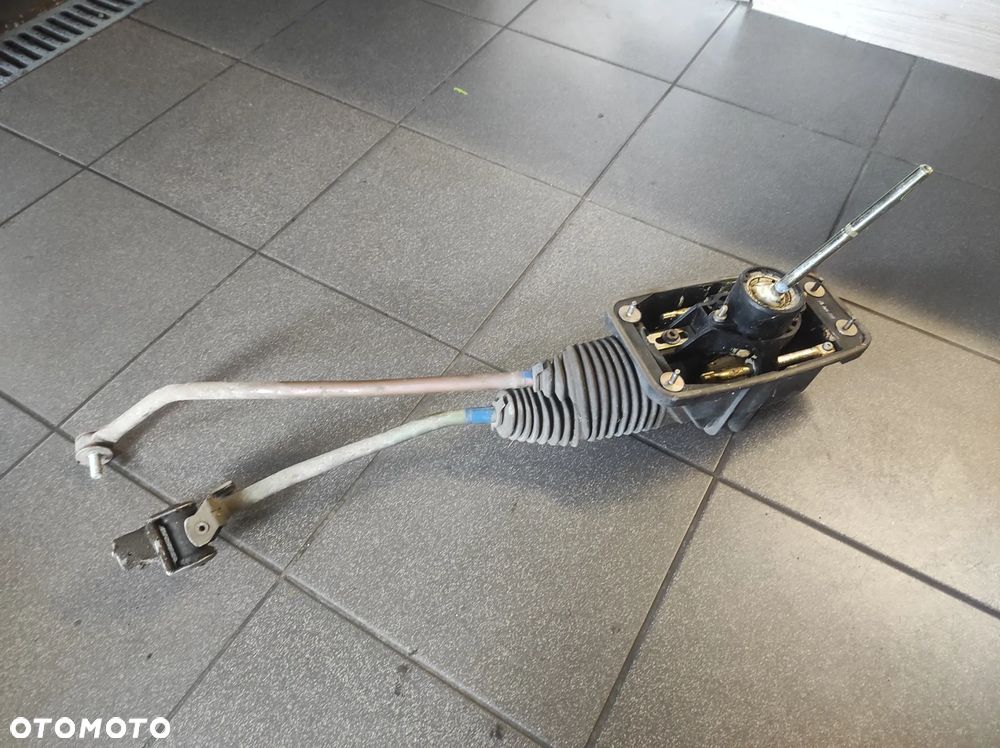 WYBIERAK LEWAREK DZWIGNIA SKRZYNI 5 BIEGÓW AUDI A4 B6 B7 EXEO 8E0711290 1.9 TDI 1.6 1.8T 2.0 WYSYŁKA !!! - 1