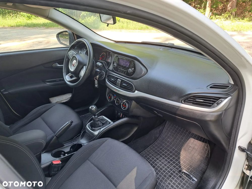 Fiat Tipo 1.4 16v Easy - 14