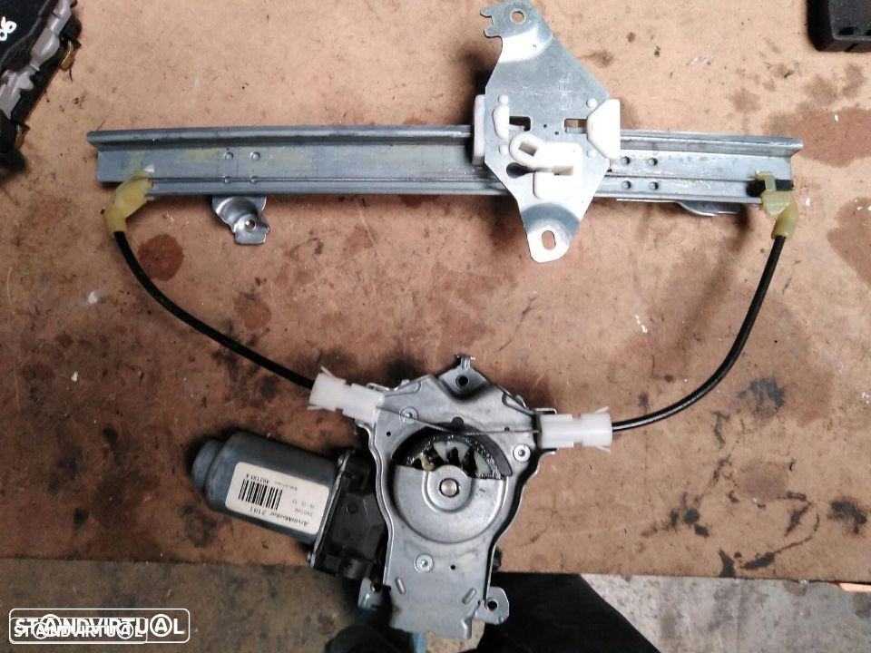 NISSAN QASHQAI J10 ELEVADOR ELÉCTRICO TRAS ESQ - 2