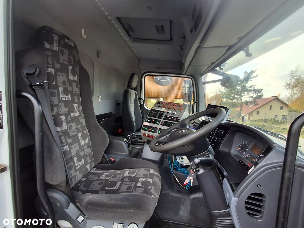 Mercedes-Benz Atego 1524 Zamiatarka BUCHER CityFant 60 2 Silniki Tylna Oś Na Poduszkach Rura Do Liści / Studzienek Zamiatarka Uliczna Sprzątanie Zamiatanie - 23