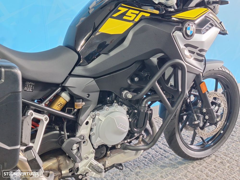 BMW F 750 GS 40 Anos - 3