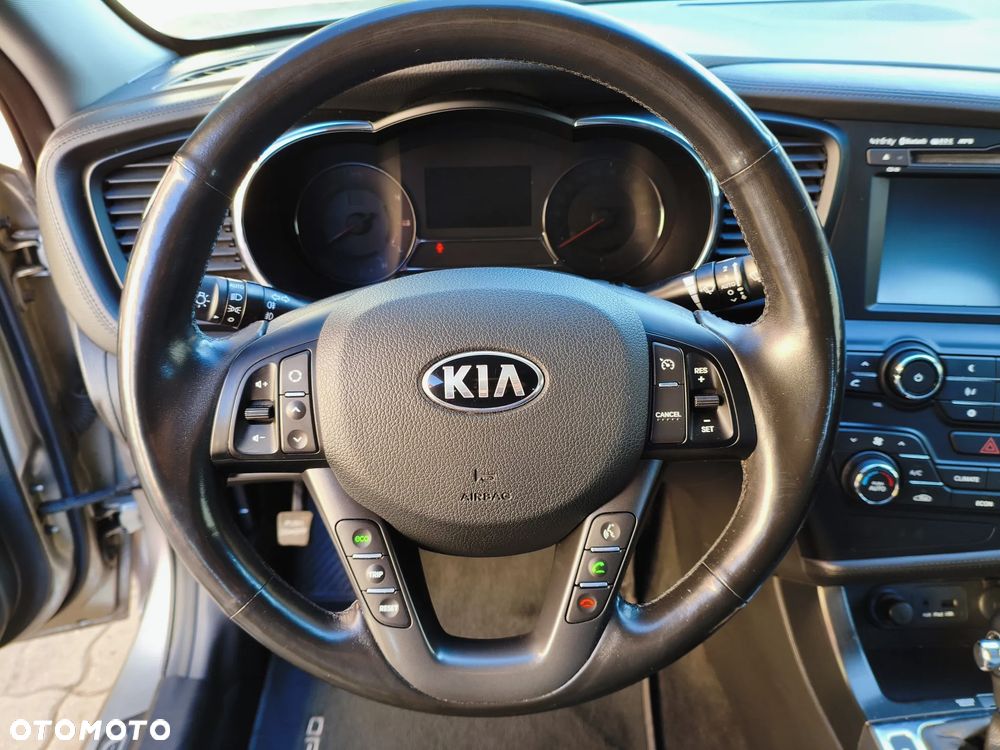 Kia Optima - 33
