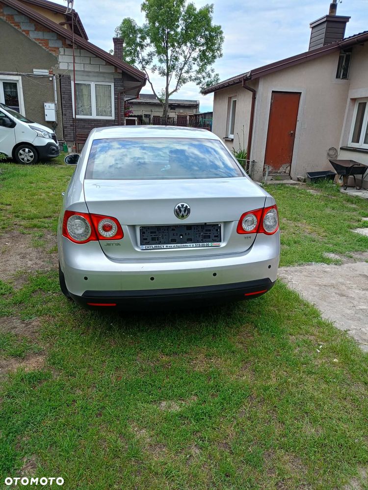 Volkswagen Jetta 1.9 TDI Comfortline - 3