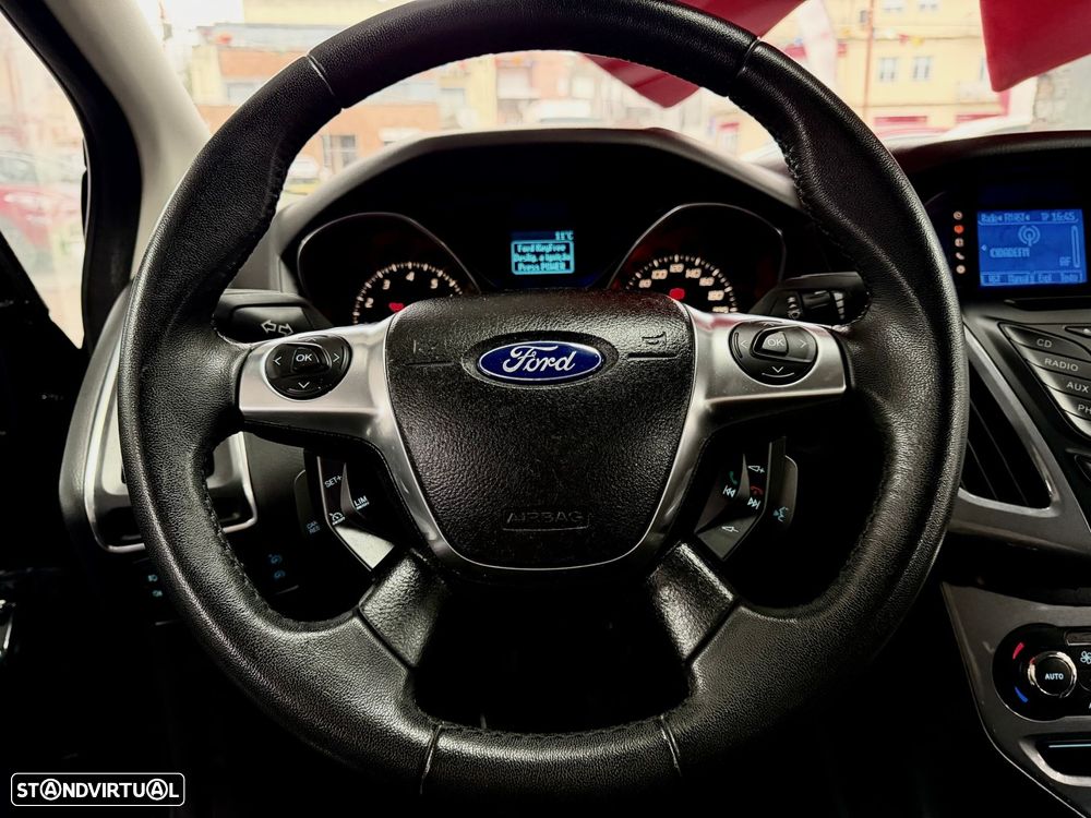Ford Focus 1.0 SCTi Titanium - 10