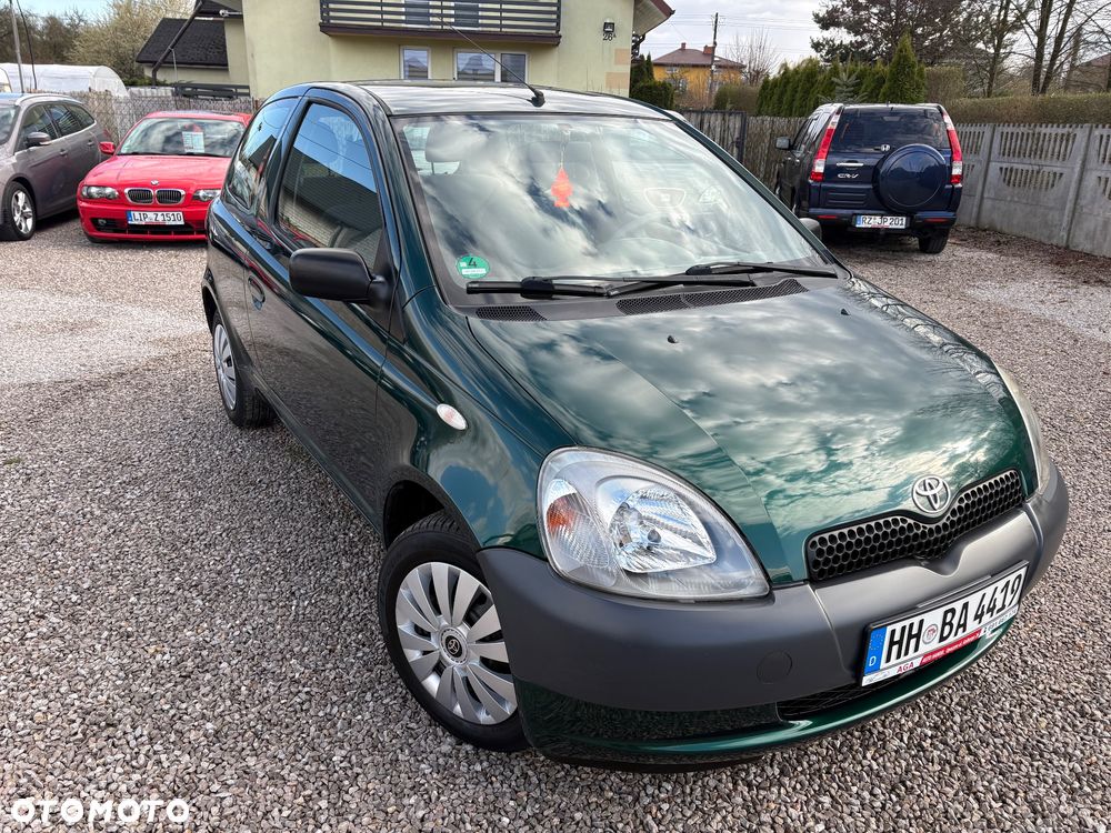 Toyota Yaris 1.0 Base - 12